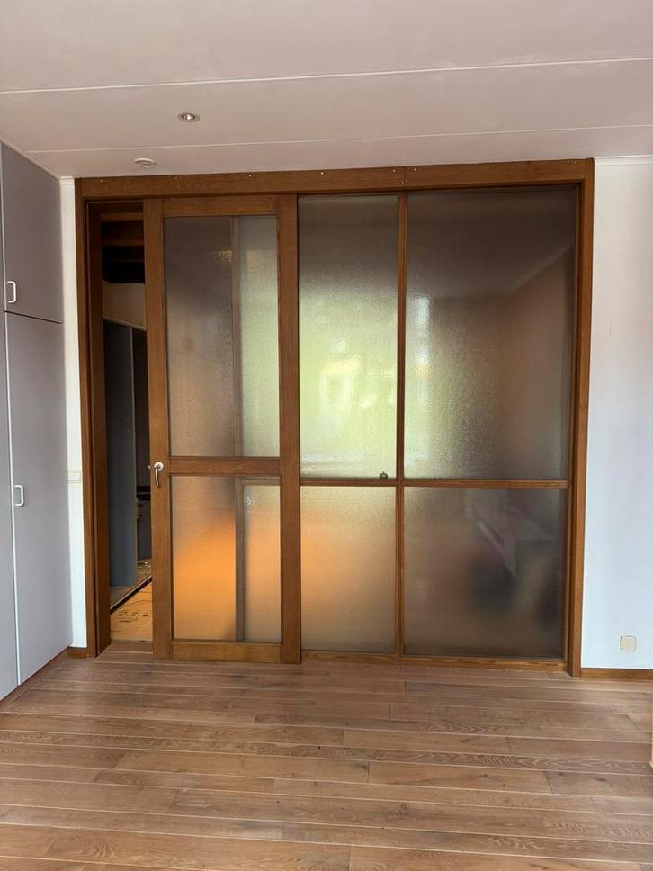 Massief houten schuifwand met matglas – complete set!, Doe-het-zelf en Bouw, Deuren en Vliegenramen, Gebruikt, Binnendeur, 215 cm of meer