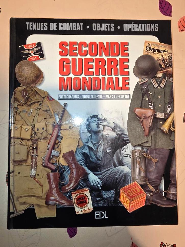 GEVECHTSUNIFORMEN, VOORWERPEN, OPERATIES TWEEDE WERELDOORLOG, Boeken, Oorlog en Militair, Zo goed als nieuw, Tweede Wereldoorlog