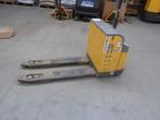 transpallet electrisch, Ophalen