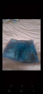 Blauwe short maat 42, Vêtements | Femmes, Culottes & Pantalons, Comme neuf, Taille 42/44 (L), Enlèvement ou Envoi