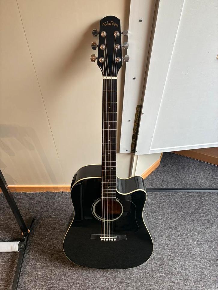 Verschillende gitaren, Muziek en Instrumenten, Snaarinstrumenten | Gitaren | Akoestisch, Zo goed als nieuw, Ophalen