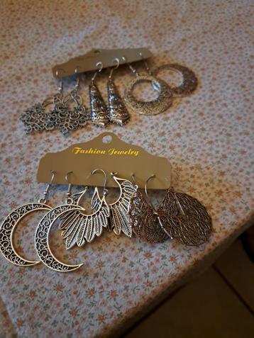 boucle d'oreilles beschikbaar voor biedingen