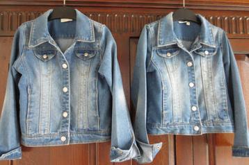 2 blauwe jeans vestjes "Name it" 134/9 jaar 7€ beschikbaar voor biedingen