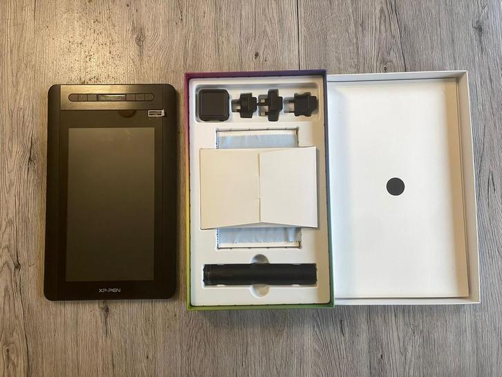 XP-pen artist 12 drawing tablet, Computers en Software, Tekentablets, Zo goed als nieuw, Bedraad, Multi-touch, Ophalen of Verzenden