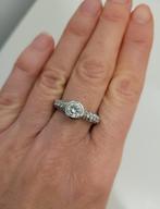 Zilveren ring in mooie staat cadeautje -verjaardag valentijn, Avec strass, 18 à 19, Enlèvement ou Envoi, Argent
