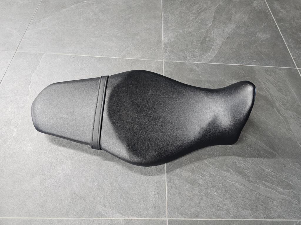 Yamaha MT-09 SP mt09 zadel buddy buddyseat verlaagd, Motos, Enlèvement ou Envoi, Koolhovenlaan 101  1119 NC Schiphol-Rijk  Nederland