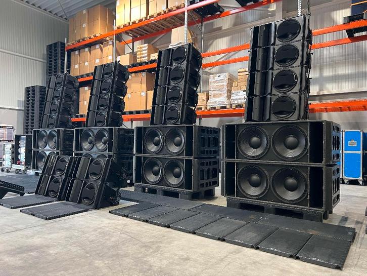 Nexo line array: 8x RS18C + 20x GEO S12 + 4x NXAMP4x4, Audio, Tv en Foto, Luidsprekerboxen, Gebruikt, Complete surroundset, 120 watt of meer