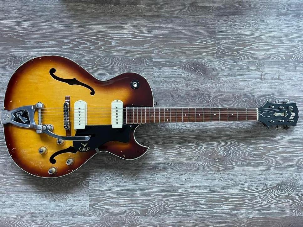 Guild T-100 DP (enchère ou échange), Musique & Instruments, Instruments à corde | Guitares | Électriques, Utilisé, Hollow body