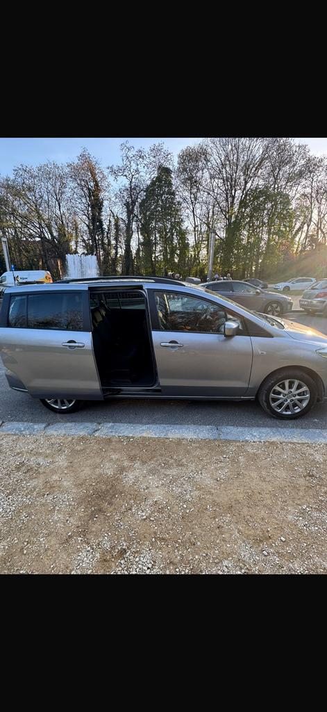 Mazda, 7 places année 2010 essence 1.8 136801 km, Autos, Argent ou Gris, Achat, 6 portes, Euro 6