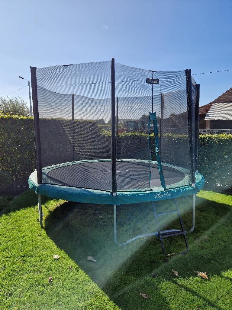 Trampoline, Ophalen, Zo goed als nieuw