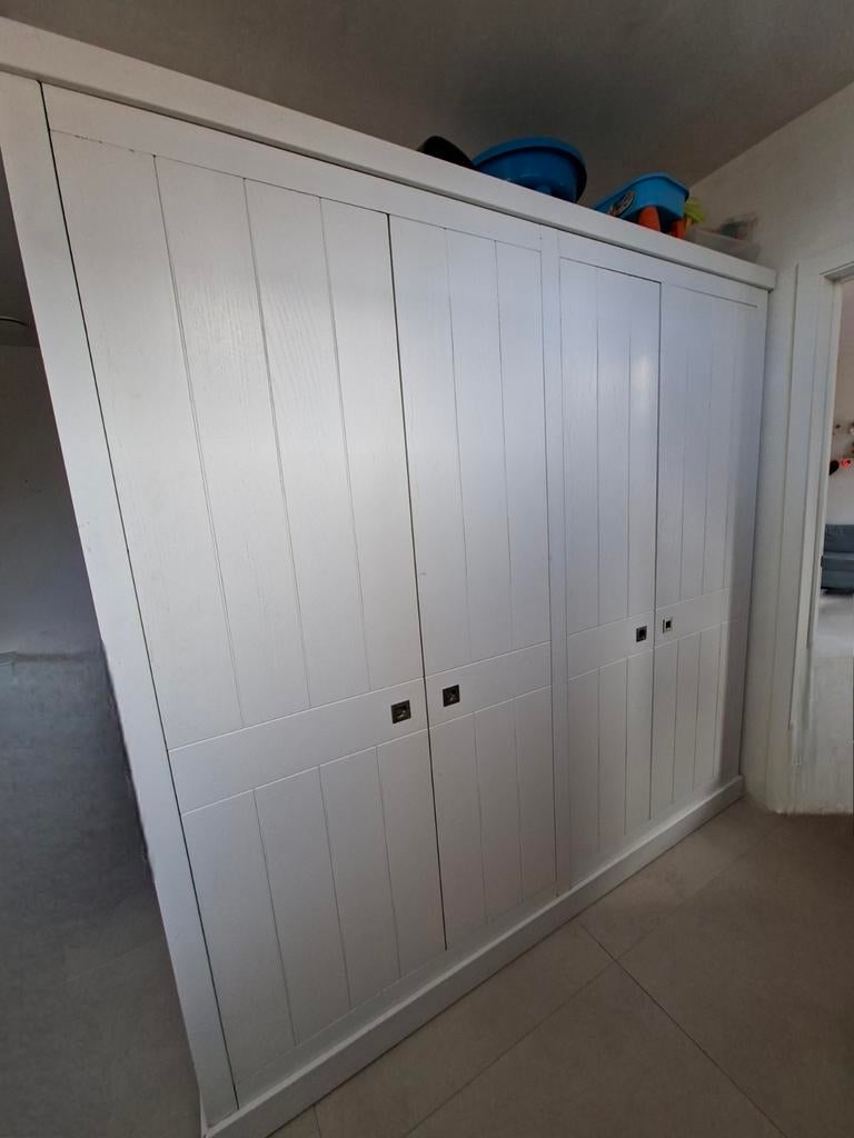 Prachtige eiken kast wit gelakt met mooie nerf. Maatwerk., Huis en Inrichting, Kasten | Roldeurkasten en Archiefkasten, Ophalen