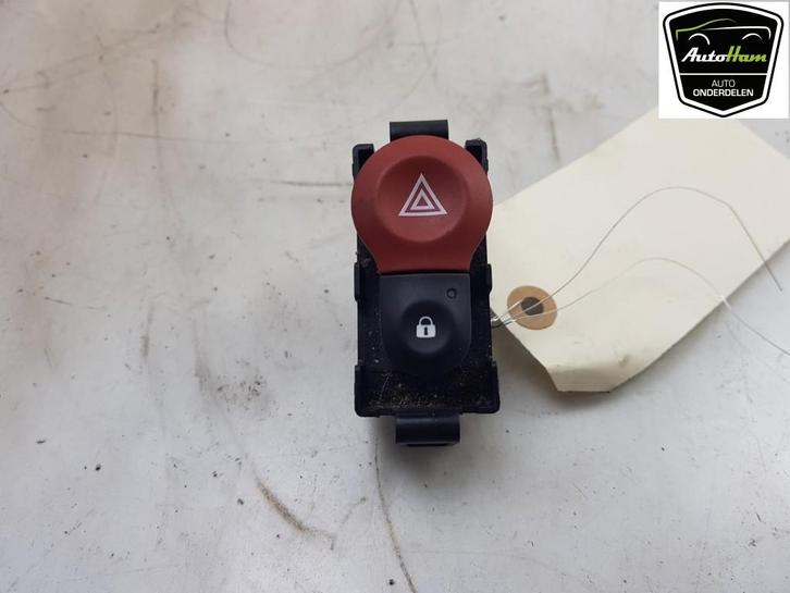 COMMUTATEUR DE FEUX DE DETRESSE Renault Kangoo Express (FW), Autos : Pièces & Accessoires, Tableau de bord & Interrupteurs, Renault
