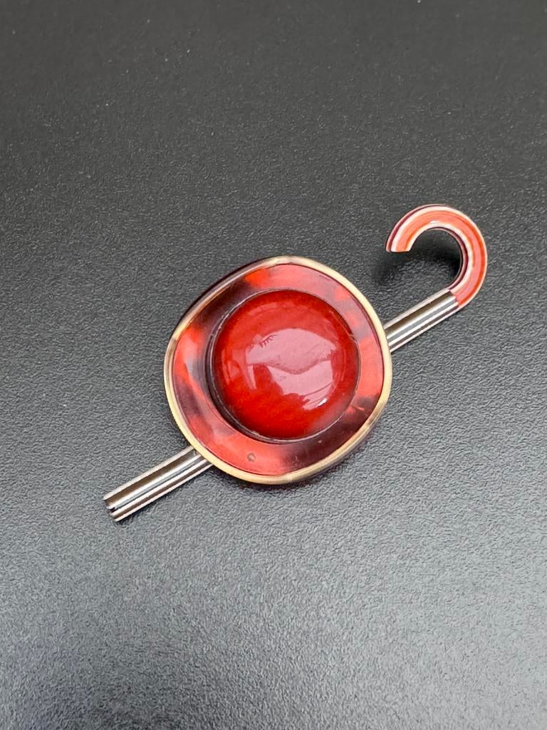 Broche Lea Stein, Bijoux, Sacs & Beauté, Broches, Comme neuf, Autres couleurs, 7 à 10 cm, Enlèvement ou Envoi