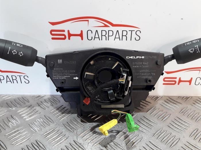 Commutateur combi colonne de direction d'un Opel Corsa, Autos : Pièces & Accessoires, Tableau de bord & Interrupteurs, Opel, Utilisé