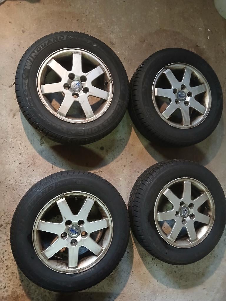 Wielen volvo V40, Auto-onderdelen, Banden en Velgen, Ophalen, Gebruikt, 15 inch, Banden en Velgen