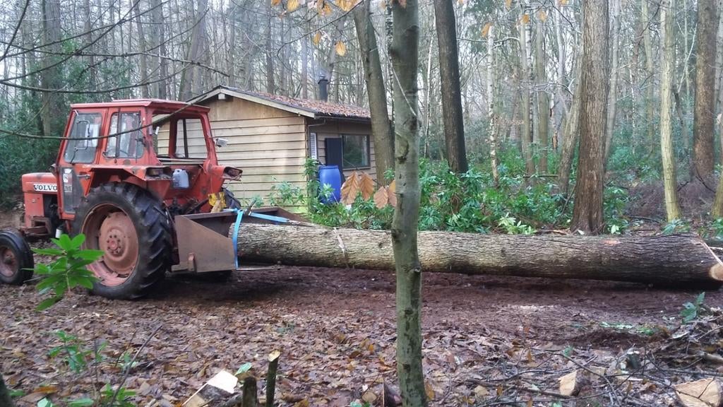 Volvo bm500, Ophalen