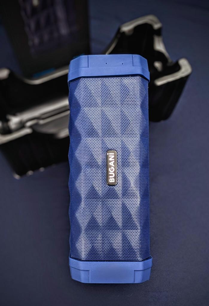 BUGANI M99 Bluetooth-luidsprekerpaar - nieuwstaat, Audio, Tv en Foto, Luidsprekerboxen, Zo goed als nieuw, Front, Rear of Stereo speakers