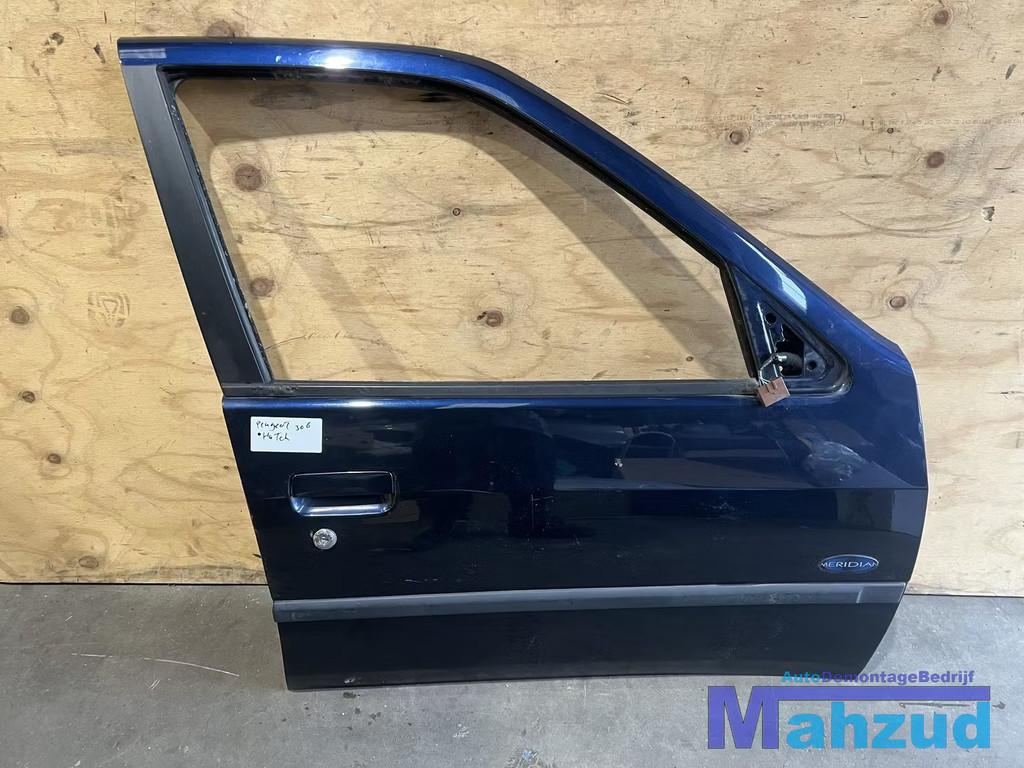 PEUGEOT 306 Hatchback blauw Rechts voor deur 1993-2000, Taurusavenue 1
2132 LS  Hoofddorp, NL, Contact.group@renault.com, Stellantis N.V.