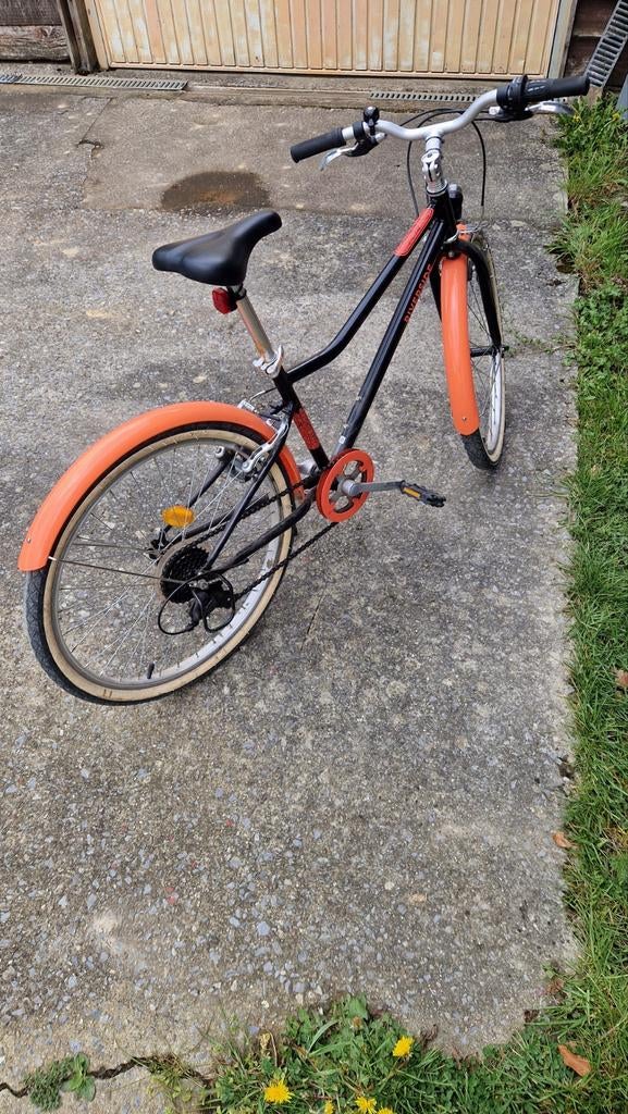 Velo  9/12 ans . Il a 2 ans, très peu utilisé., Vélos & Vélomoteurs, Enlèvement