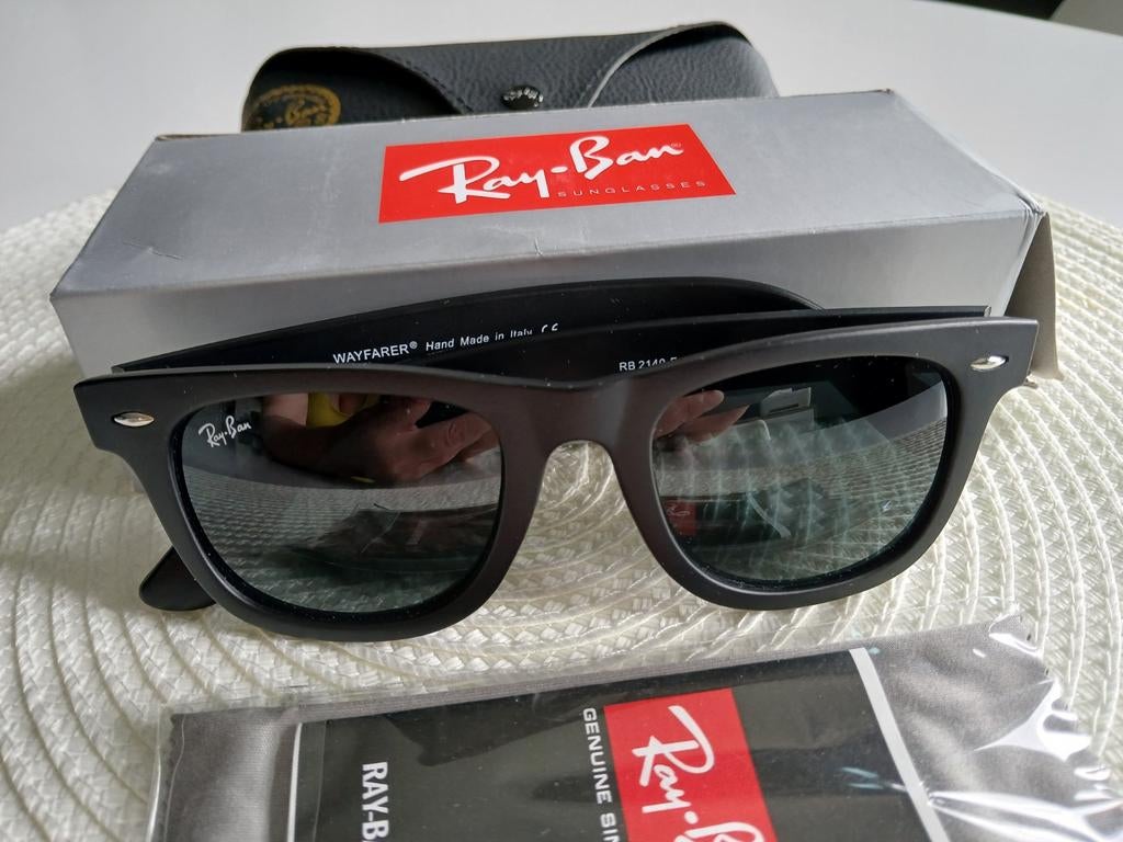 Nieuwe Ray Ban Wayfarer
RB2140 -F
1278/3F
50 22 147, Enlèvement
