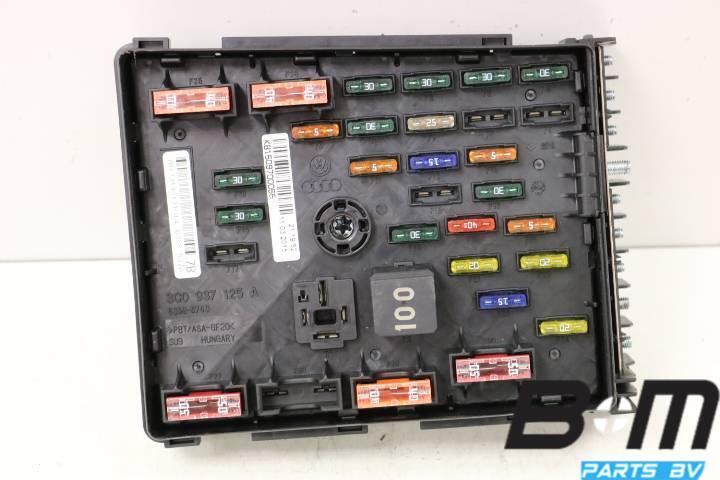 Zekeringkast in motorruimte VW Sharan 7N 3C0937125A, Gebruikt