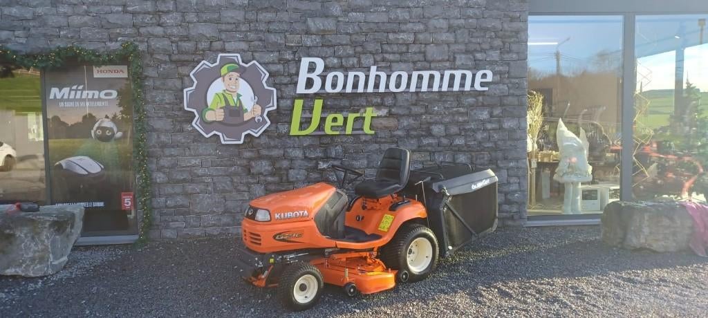 Tracteur tondeuse Kubota G21LD, Tuin en Terras, Zitmaaiers, Zo goed als nieuw, 120 cm of meer, Elektrische starter, Opvangbak