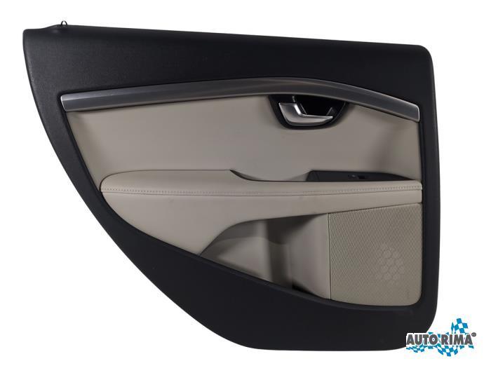 Portierbekleding 4Deurs links-achter van een Volvo V70, Gebruikt, -, -, Ophalen of Verzenden