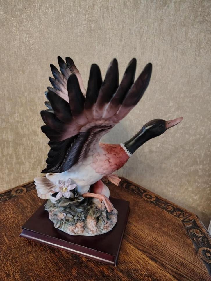 porseleinen beeld van twee wilde eenden, Collections, Statues & Figurines, Neuf, Animal, Enlèvement