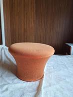 oranje poef uit de jaren 1960, Ophalen, Gebruikt, Rond, Jaren 1960