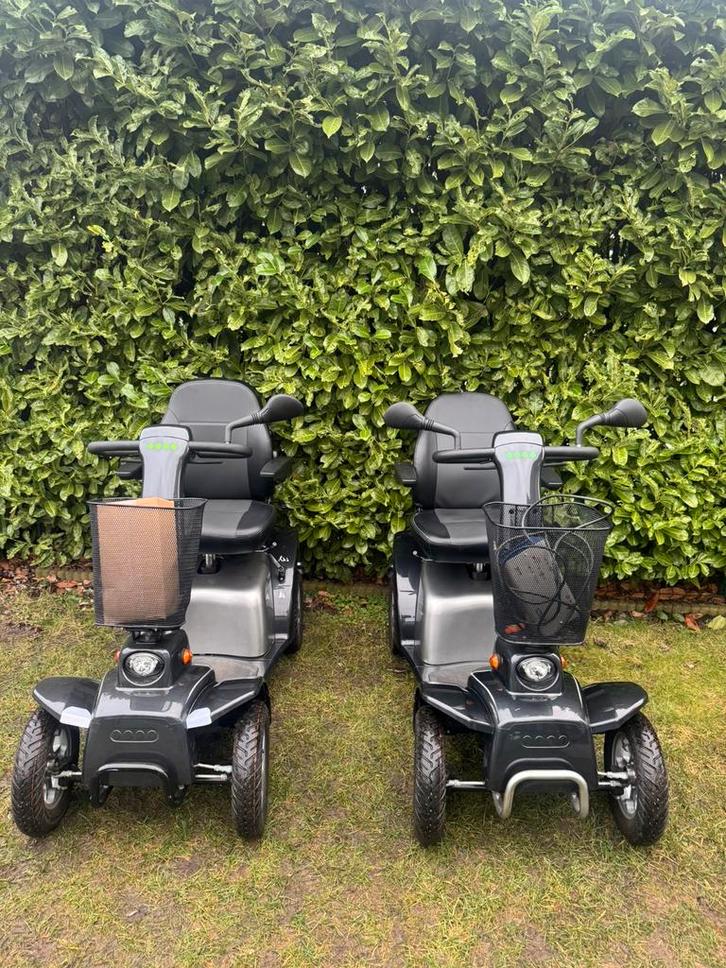 2 Scootmobielen mezzo elektrische invalide scooter, Diversen, Rolstoelen, Zo goed als nieuw, Ophalen of Verzenden