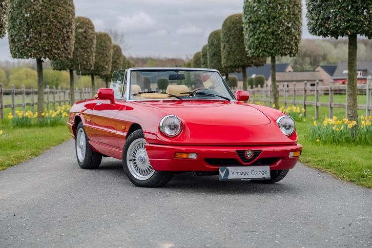 Alfa Romeo Spider 2.0 - 1991, Autos, Alfa Romeo, Entreprise, Achat, Spider, Essence, Cabriolet, 2 portes, Boîte manuelle, Rouge