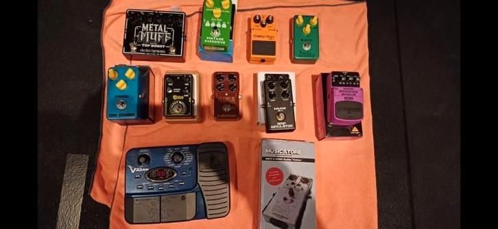 8 effets de guitare X, pédales, boss, harmonix électro, etc., Musique & Instruments, Effets, Neuf, Delay ou Écho, Distortion, Overdrive ou Fuzz