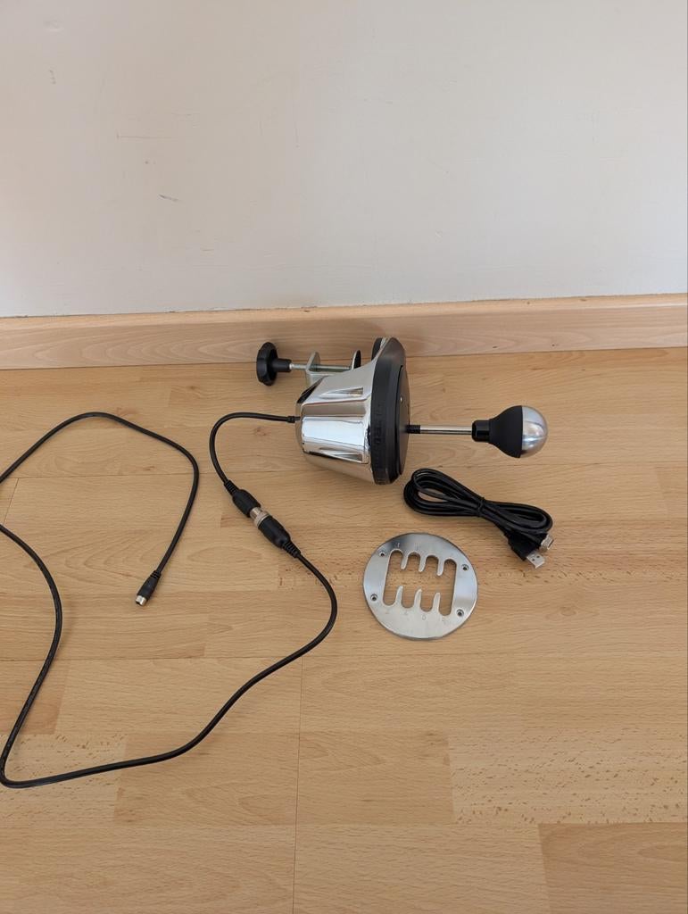 thrustmaster th8a shifter met beide kabels en platen, Ophalen, Zo goed als nieuw