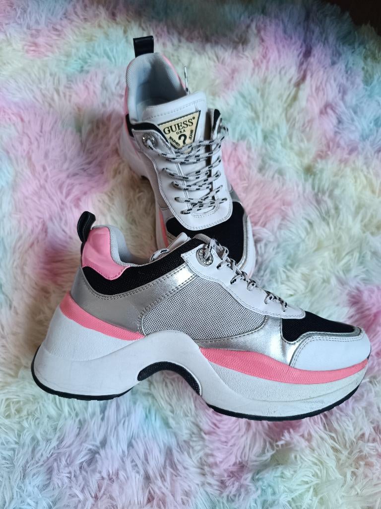 Guess sneakers, Kleding | Dames, Schoenen, Gedragen, Sneakers, Ophalen of Verzenden
