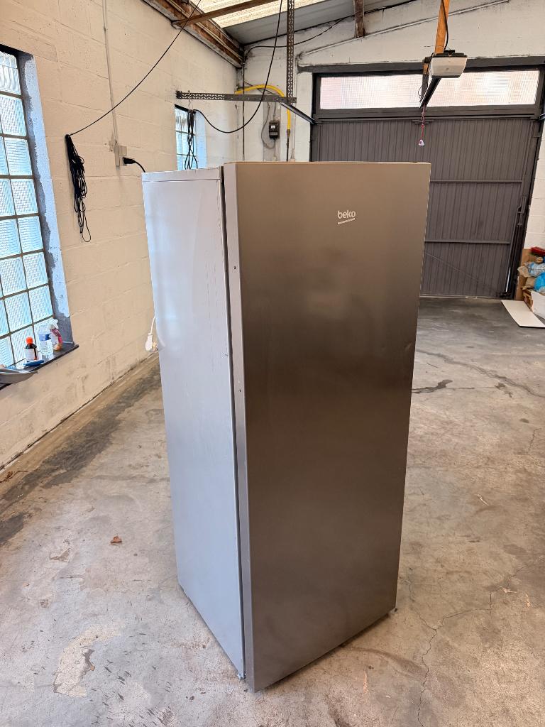 Frigo beko, Ophalen of Verzenden, Zo goed als nieuw