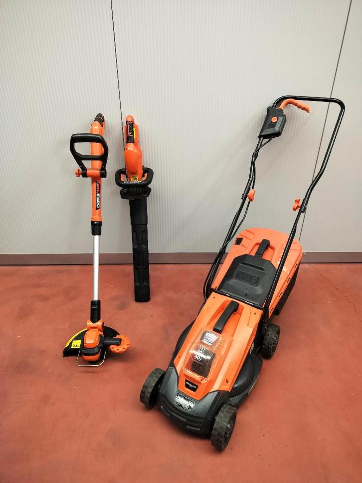 Powerplus Gereedschap : Grasmaaier, Kantmaaier, Haagschaar, Tuin en Terras, Grasmaaiers, Gebruikt, Elektrische grasmaaier, Opvangbak