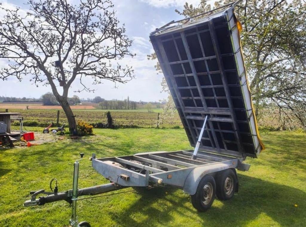 Aanhanger kipper zonder documenten, Ophalen