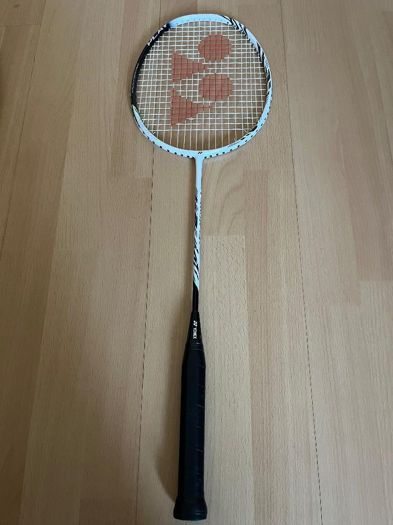 Badminton racket Yonex Astrox 99 Play, Enlèvement, Comme neuf, Raquette(s)