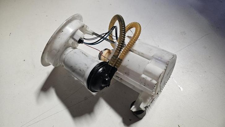 Benzinepomp brandstofpomp opvoerpomp in de tank N13 BMW 1 /, Autos : Pièces & Accessoires, Électronique & Câbles, Utilisé, Origine de la pièce connue