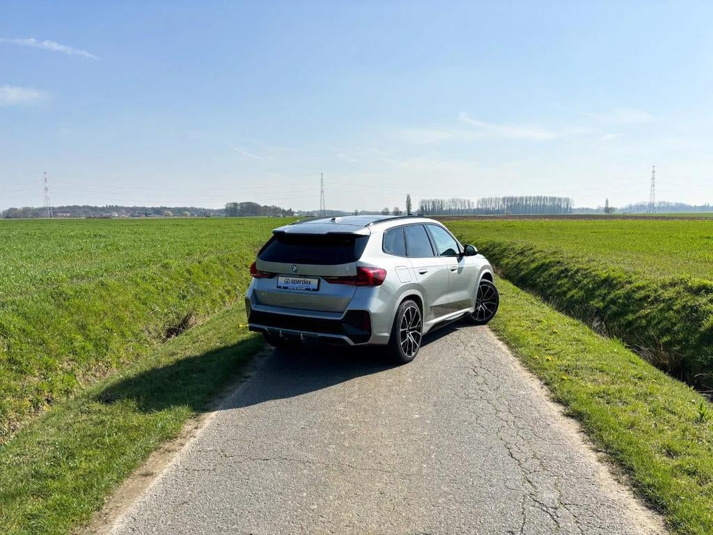 BMW iX1 xDrive 30 M-sport | Leasing (bj 2023, automaat), Auto's, Automaat, 230 kW, Gebruikt, Euro 6