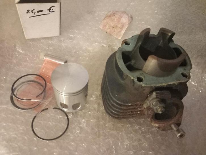 Cilinder 50cc met nieuwe zuiger keeway f-act, Vélos & Vélomoteurs, Pièces de cyclomoteur | Général, Cylindre, Enlèvement