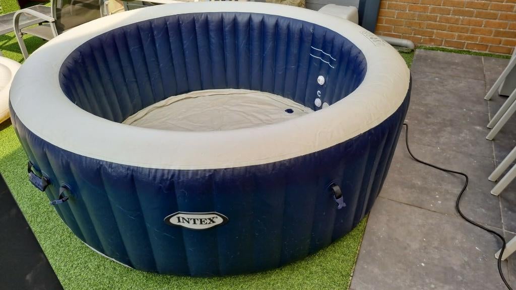 Jacuzzi Intex, Ophalen, Zo goed als nieuw, Filter, Opblaasbaar