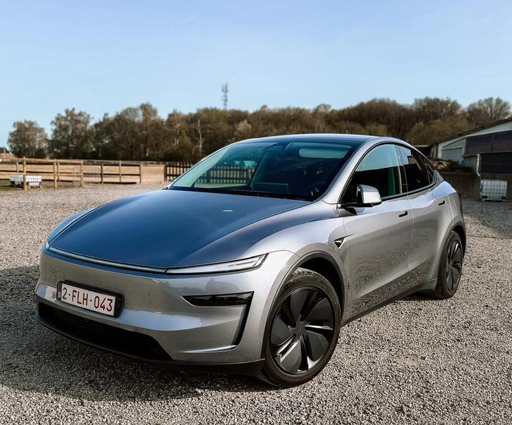 Tesla Model Y Dual Motor (AWD) 2025– 18.994 km, Auto's, Tesla, Particulier, 360° camera, ABS, Achteruitrijcamera, Adaptieve lichten