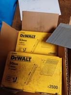 Nagels voor nagelpistool dewalt., Doe-het-zelf en Bouw, Gereedschap | Handgereedschap, Ophalen