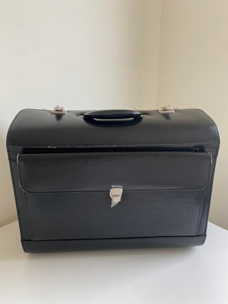 Valies/tas voor werk., Handtassen en Accessoires, Koffers, Ophalen, Slot, Zo goed als nieuw, Minder dan 35 cm