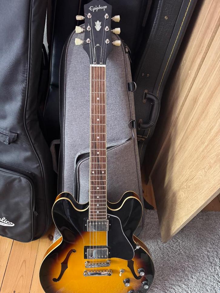 Epiphone 335IBG&Young Chang telecaster, Musique & Instruments, Instruments à corde | Guitares | Électriques, Epiphone, Enlèvement