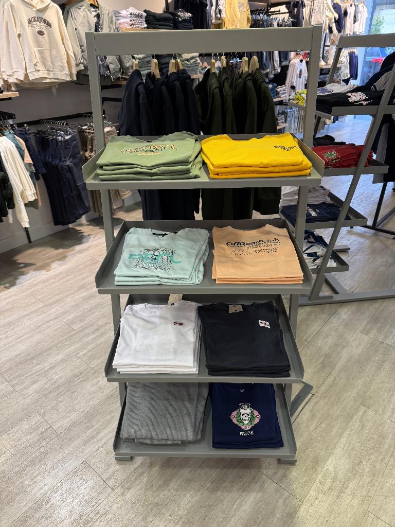 Set van 2 kledingrekken voor retail