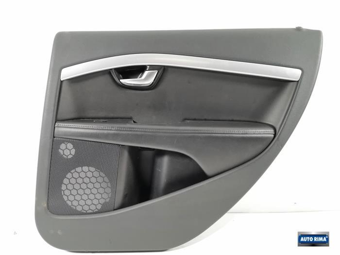 Portierbekleding 4Deurs rechts-achter van een Volvo V70, Gebruikt, -, -, Ophalen of Verzenden