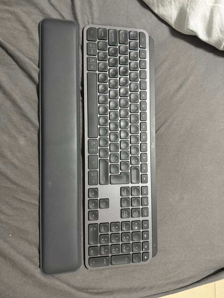 Logi mx keys s toetsenbord qwerty, Computers en Software, Toetsenborden, Ophalen, Qwerty, Gebruikt, Draadloos