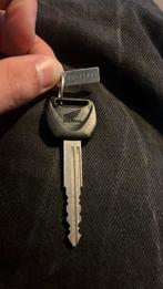 Honda sleutel uit verkochte jas, Ophalen of Verzenden